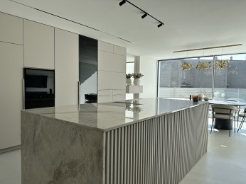 Návrh a realizace luxusního interiéru RD